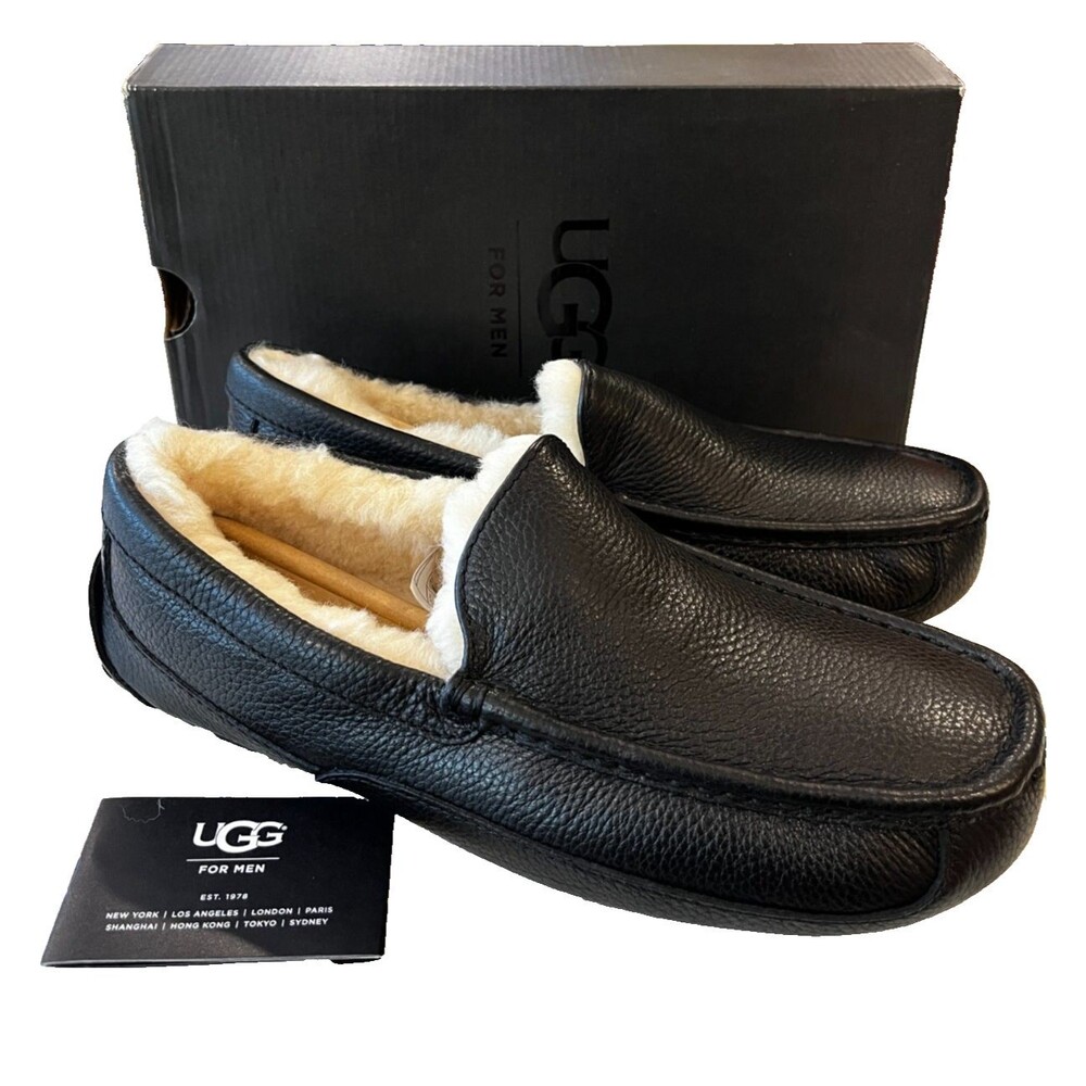 UGG Ascot Mens Pebble Black Leather Sheepskin Slipper Size 9 US New in Box Shoes